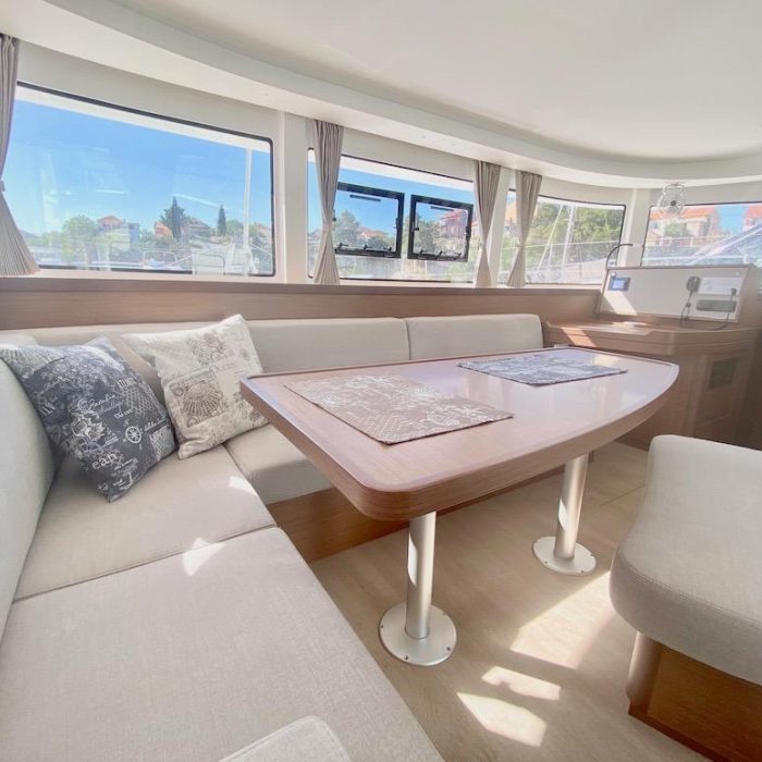 GRAND DELUXE II | Lagoon 42 photo 7