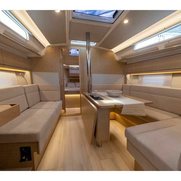Tecla - Water maker, Solar Panel - BOTH SAILS triradial, Retractabile Bow Trust | Hanse 388 photo 5