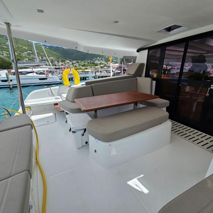 Irish Exit | Fountaine Pajot FP 41 Maesto 3 photo 10