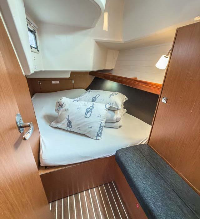 Astravi | Bavaria Cruiser 37 photo 40