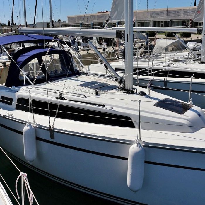 Bella | Bavaria Cruiser 34 photo 3
