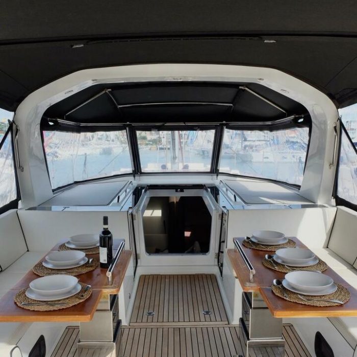 Premium + | Oceanis Yacht 62 photo 8