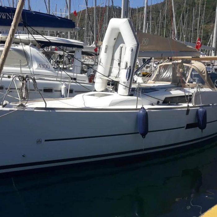 White Pearl | Dufour 350 Grand Large photo 4