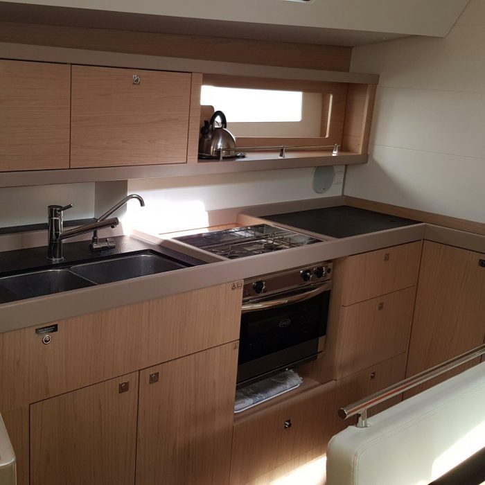 Senza Regole | Oceanis 45 photo 7