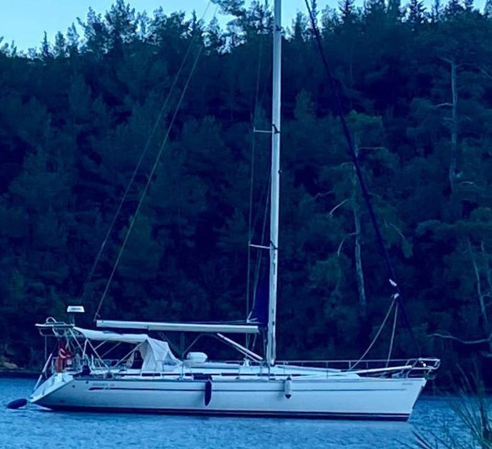Velero | Bavaria 44 photo 4