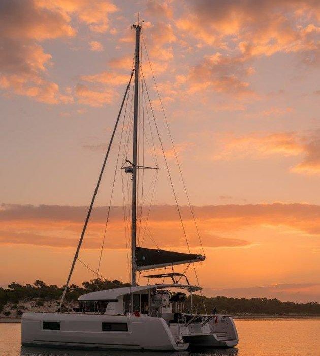 Wind Seeker | Lagoon 40 photo 6