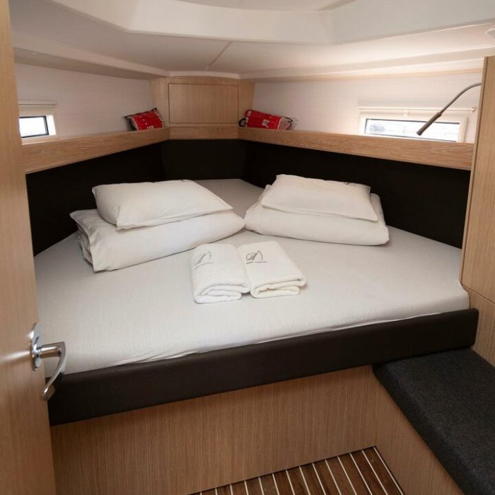 Fortunata | Bavaria Cruiser 37 Style photo 31