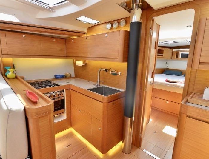 Santa Maria Novella | Dufour 520 GL - 4. cab photo 9