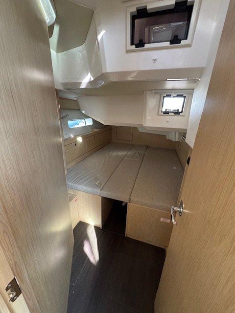 Princess Laura | Bavaria C46 photo 10