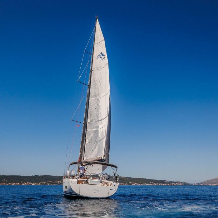 Mischief | Hanse 588 photo 5