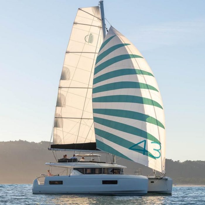 WHITE PEARL | Lagoon 43 photo 5