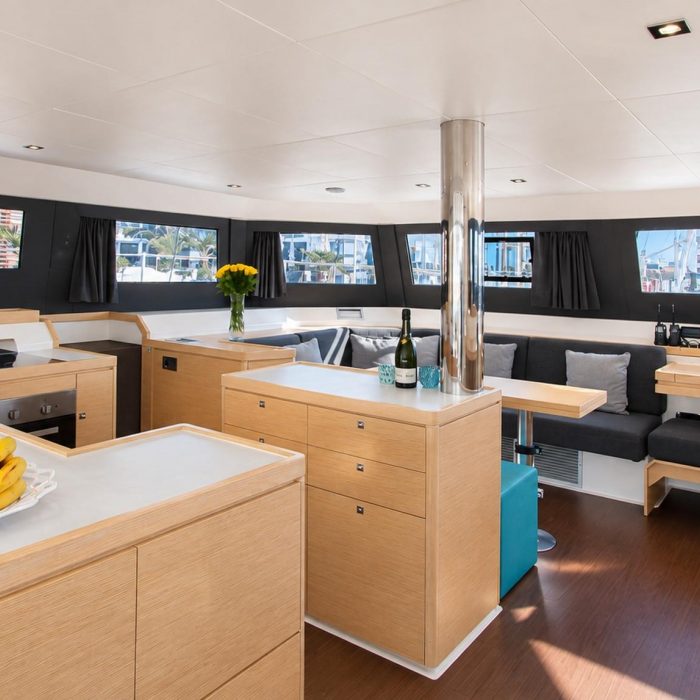Amelie | Dufour Catamaran 48 photo 42