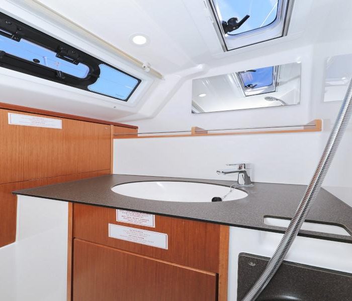 Lupe | Bavaria Cruiser 37 photo 59