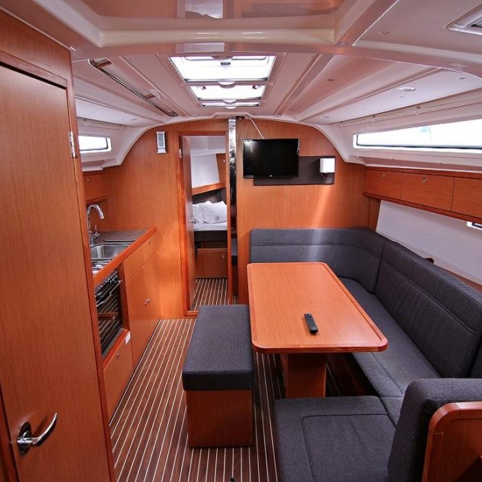 Rebecca | Bavaria Cruiser 41 photo 10