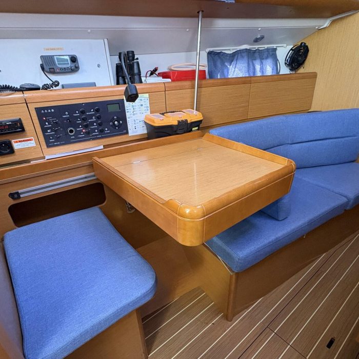 Sail Mira photo 8