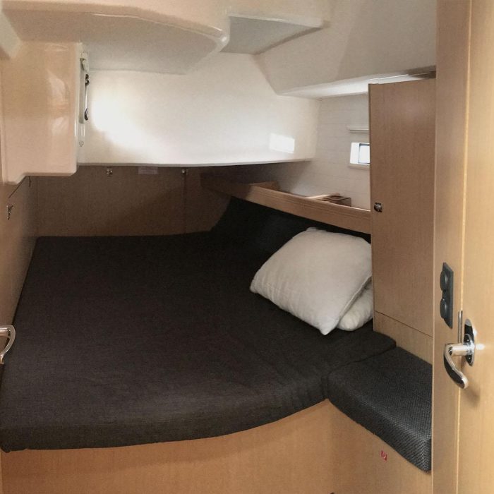 Oceanos | Bavaria Cruiser 46 photo 14