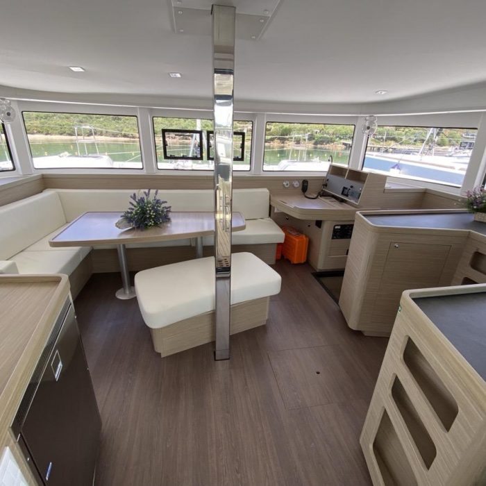 Cetus | Lagoon 42 photo 23