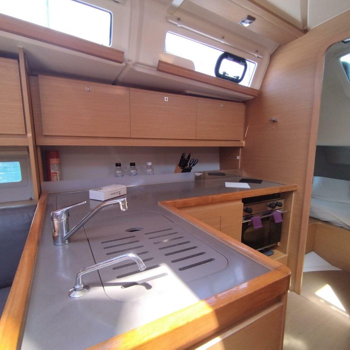 Pixie | Dufour 390 Grand Large photo 13