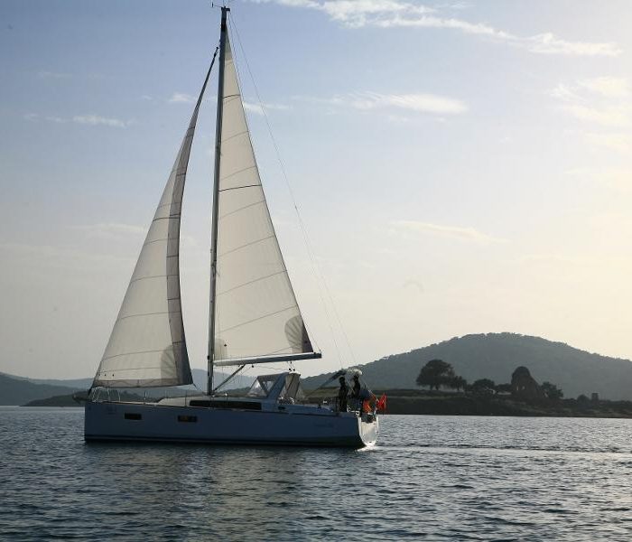 Ada | Oceanis 38 photo 1