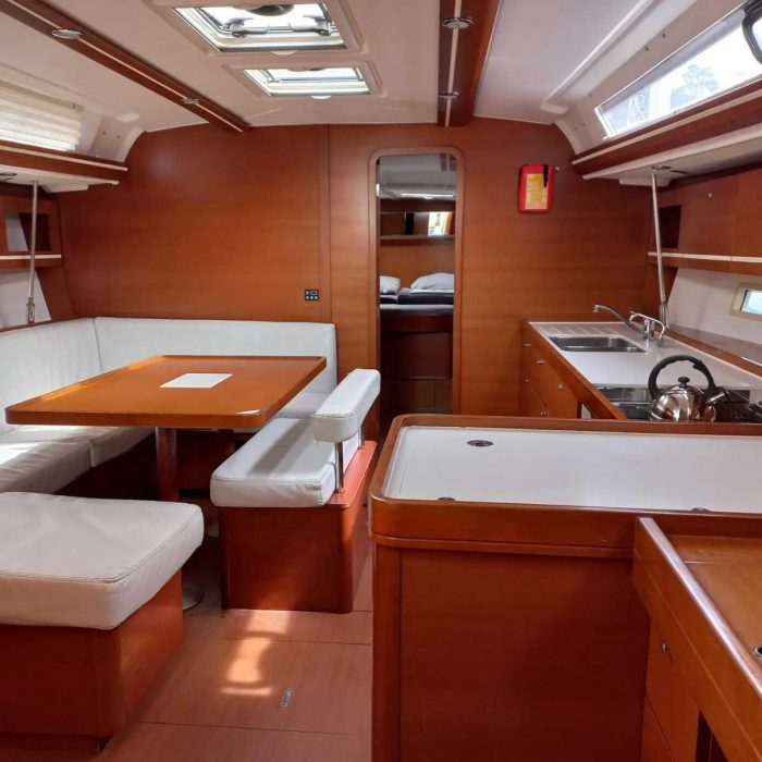 Ambiente V | Dufour 445 Grand Large photo 4