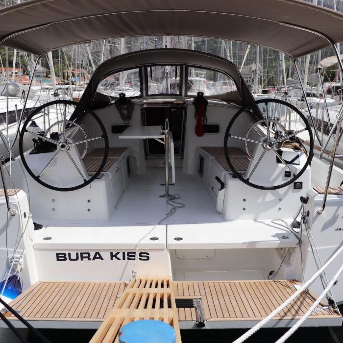 Bura Kiss | Sun Odyssey 380 photo 4