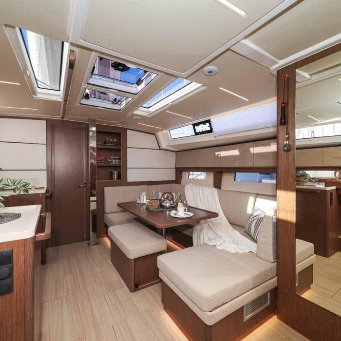 Aquila | Bavaria C46 photo 18