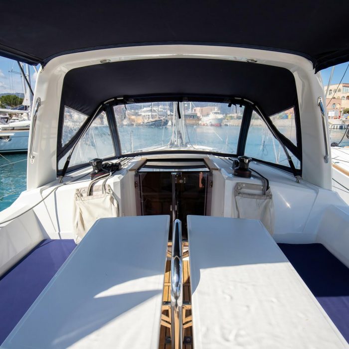 Levante - Standard line | Oceanis 35.1 photo 2