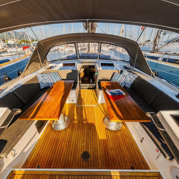 Mischief | Hanse 588 photo 9