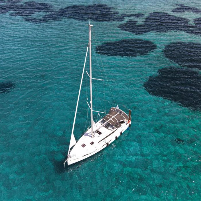 Marianna | Sun Odyssey 410 photo 12