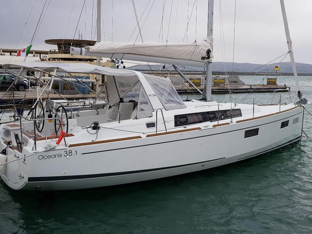Lampo | Oceanis 38.1 photo 1