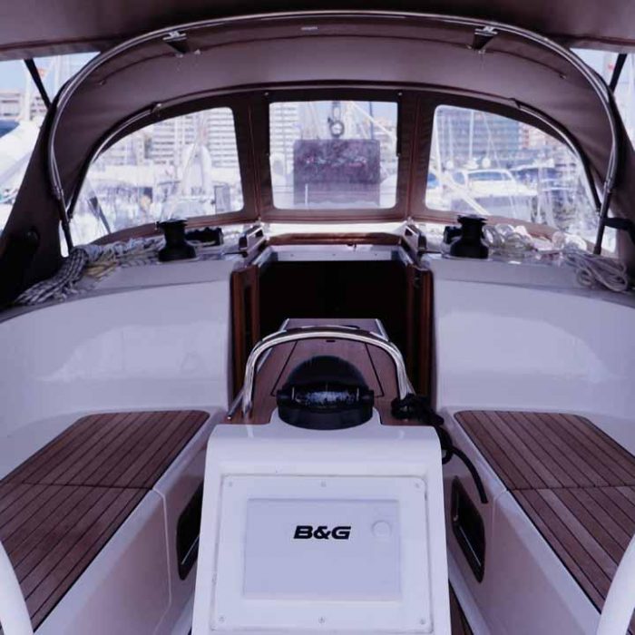Catalina | Bavaria Cruiser 37 photo 4
