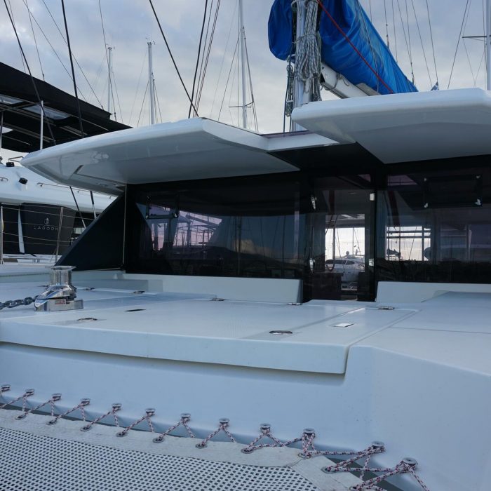 Marina | Leopard 45 photo 2