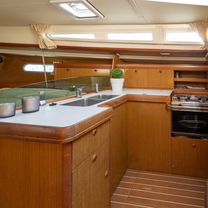 Mesogeios | Sun Odyssey 42 i photo 14
