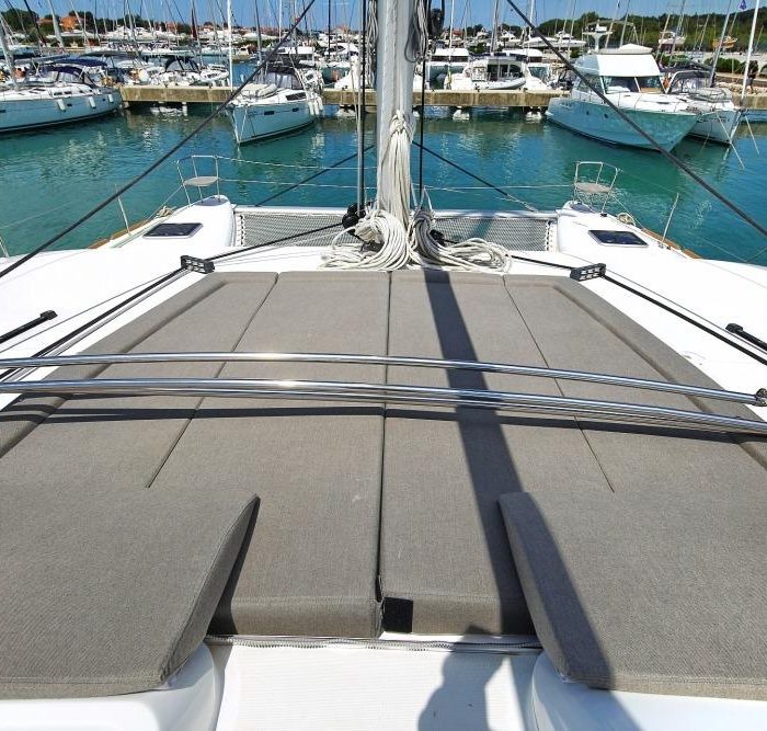 Mantra | Lagoon 450 F - 4 + 2 cab. photo 1