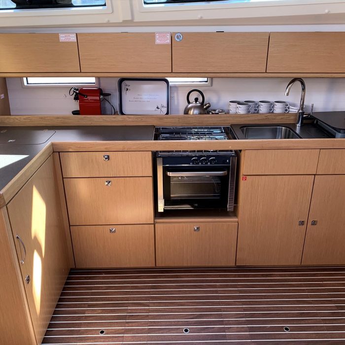 Oceanos | Bavaria Cruiser 46 photo 11