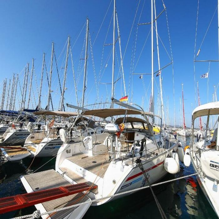Morellina | Bavaria Cruiser 41 photo 8