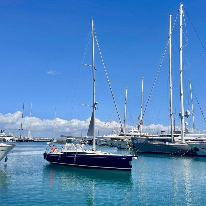 Infinity | Bavaria C46 photo 9