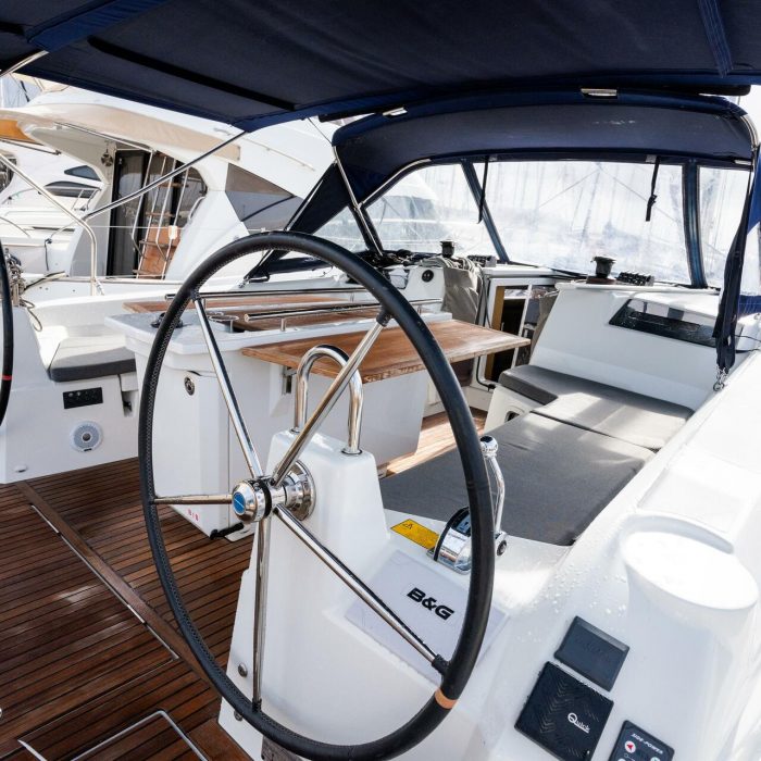 Clio - Standard Line | Oceanis 40.1 photo 4
