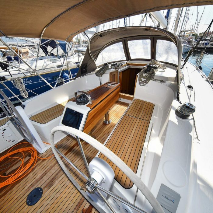 Viviana | Bavaria 37 photo 3