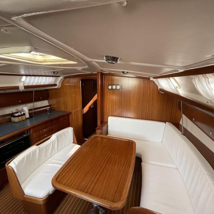 Classic | Bavaria 44 photo 5