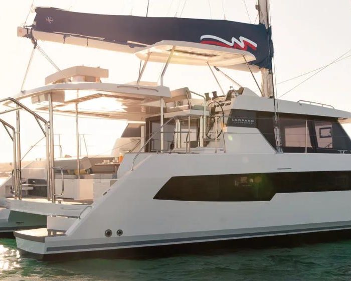 Moorings 4200/3 Exclusive Plus | Leopard 42 photo 1