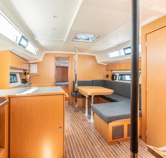 Harmonia | Bavaria C42 photo 7