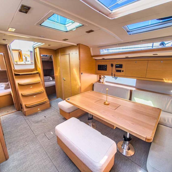Easy Eleven | Dufour 470 Performance photo 20