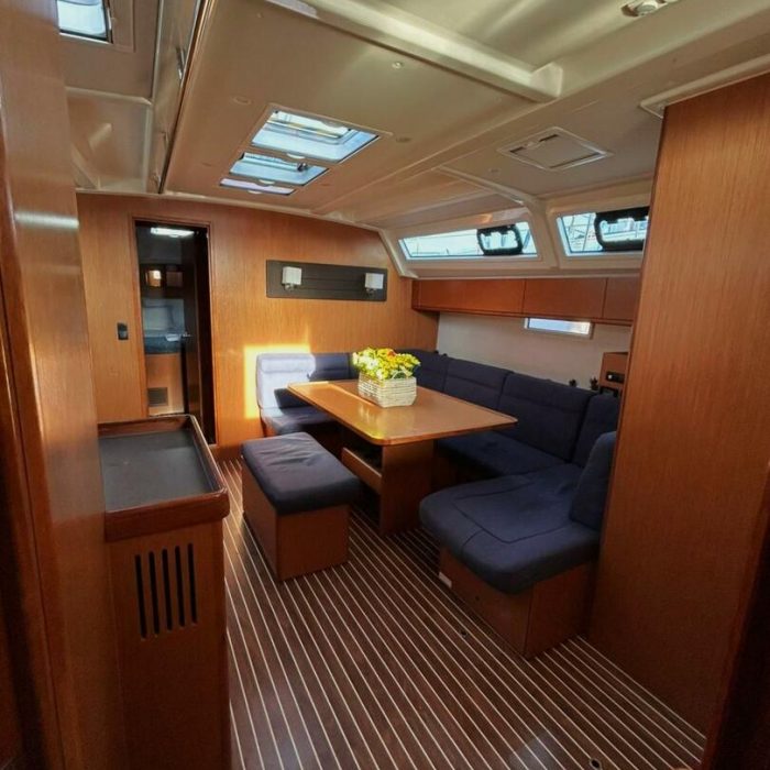 abb4-19 | Bavaria Cruiser 46 photo 2