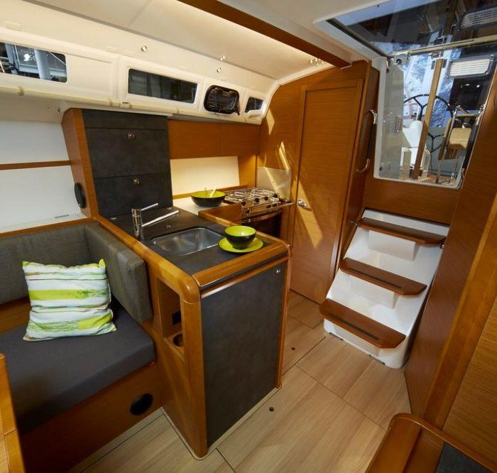 Mia | Sun Odyssey 349 - 3 cab. photo 9