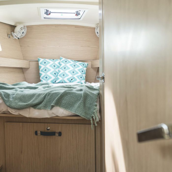 Hydros - Standard line | Oceanis 41.1 photo 6
