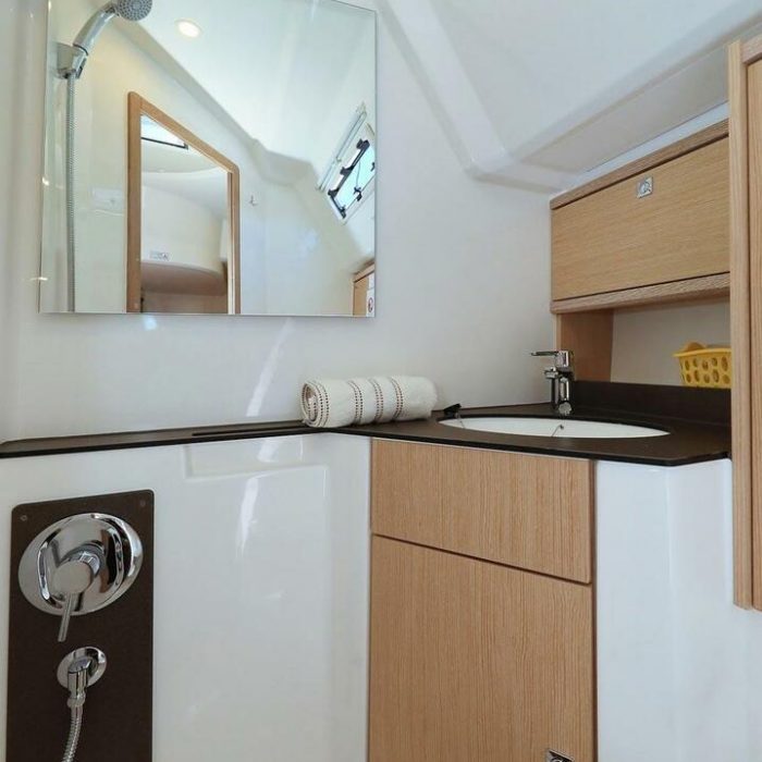 Cara | Bavaria Cruiser 46 photo 18