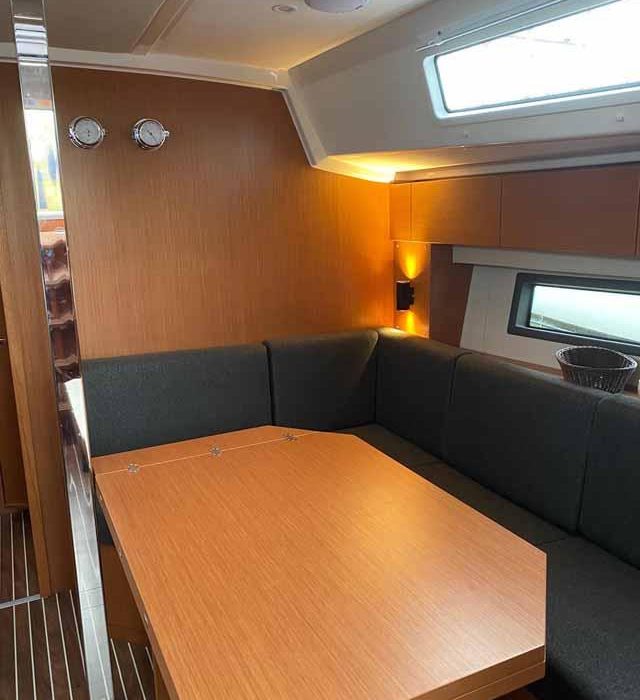 Katharina | Bavaria C42 photo 9