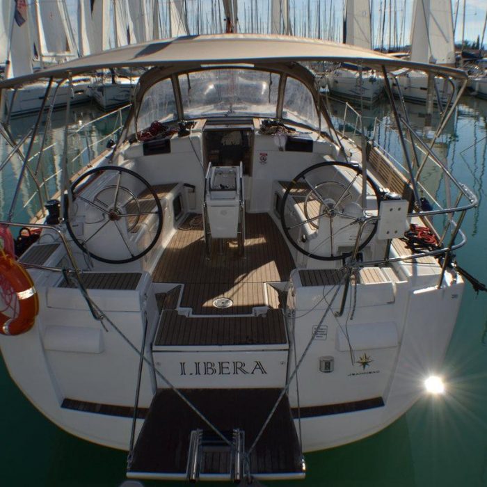 Libera | Sun Odyssey 439 photo 4