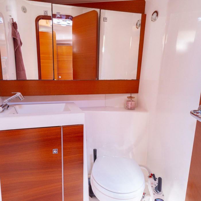 Apus | Dufour 412 Grand Large photo 21